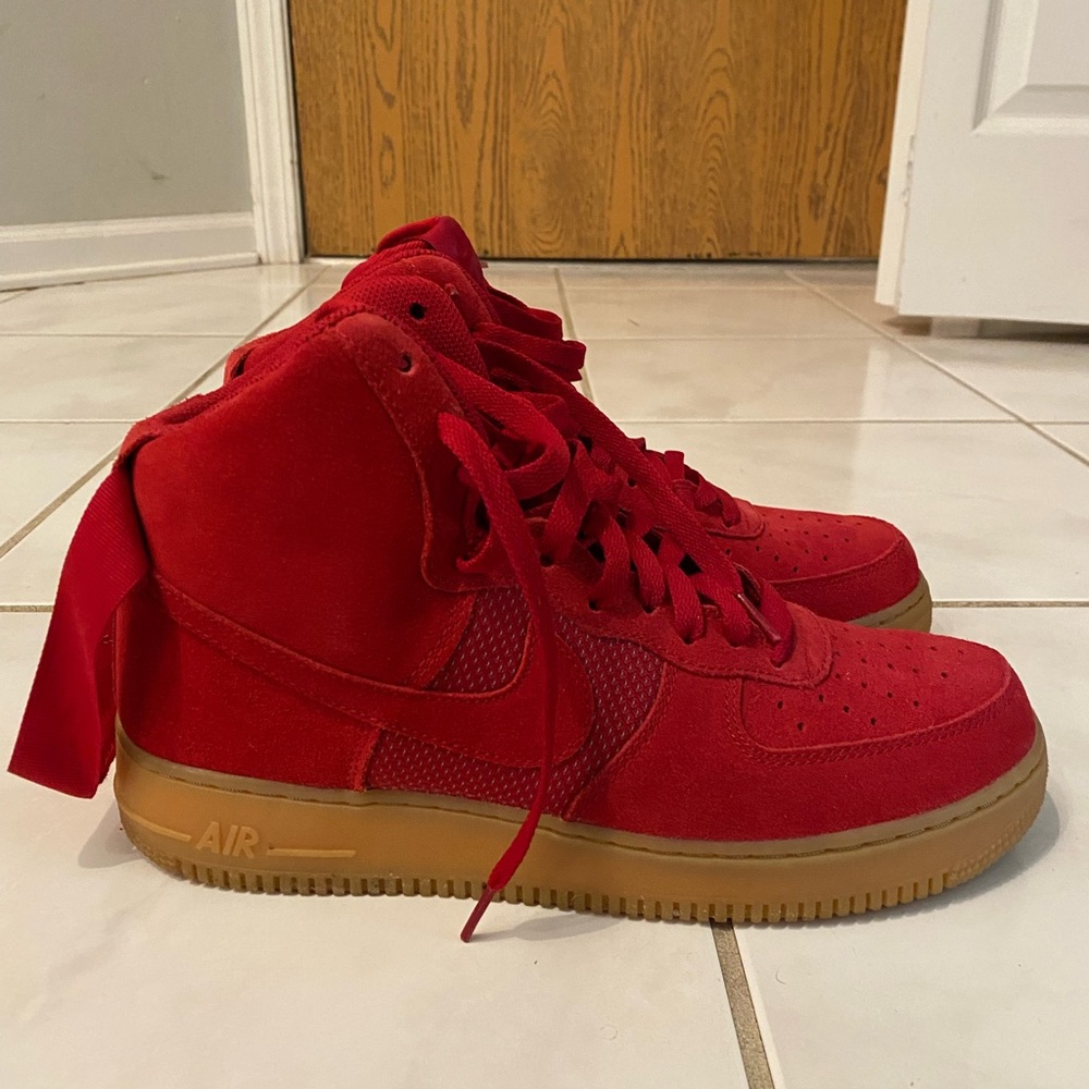 Nike Air Force Mid Red